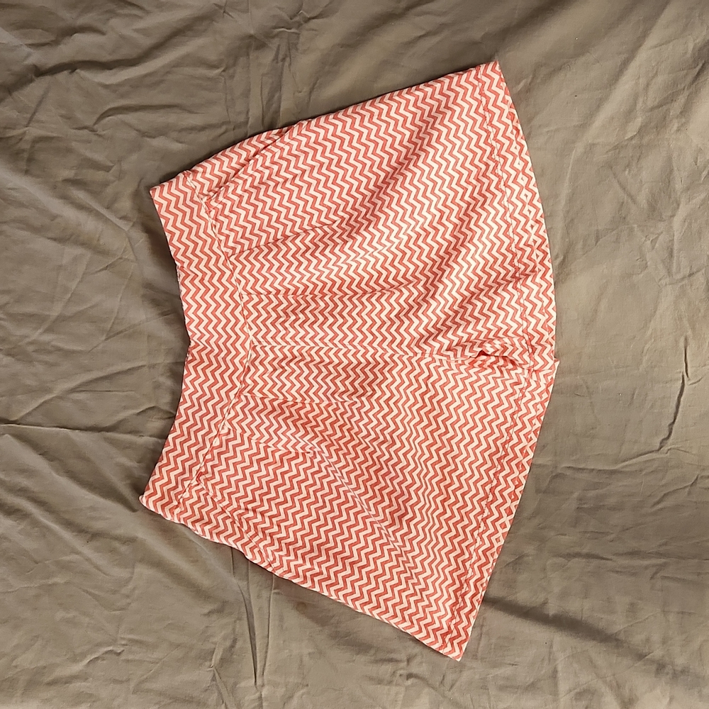 Tea Collection sz 8 knit striped short